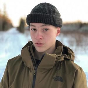 Meet your Posher, Louis-thomas